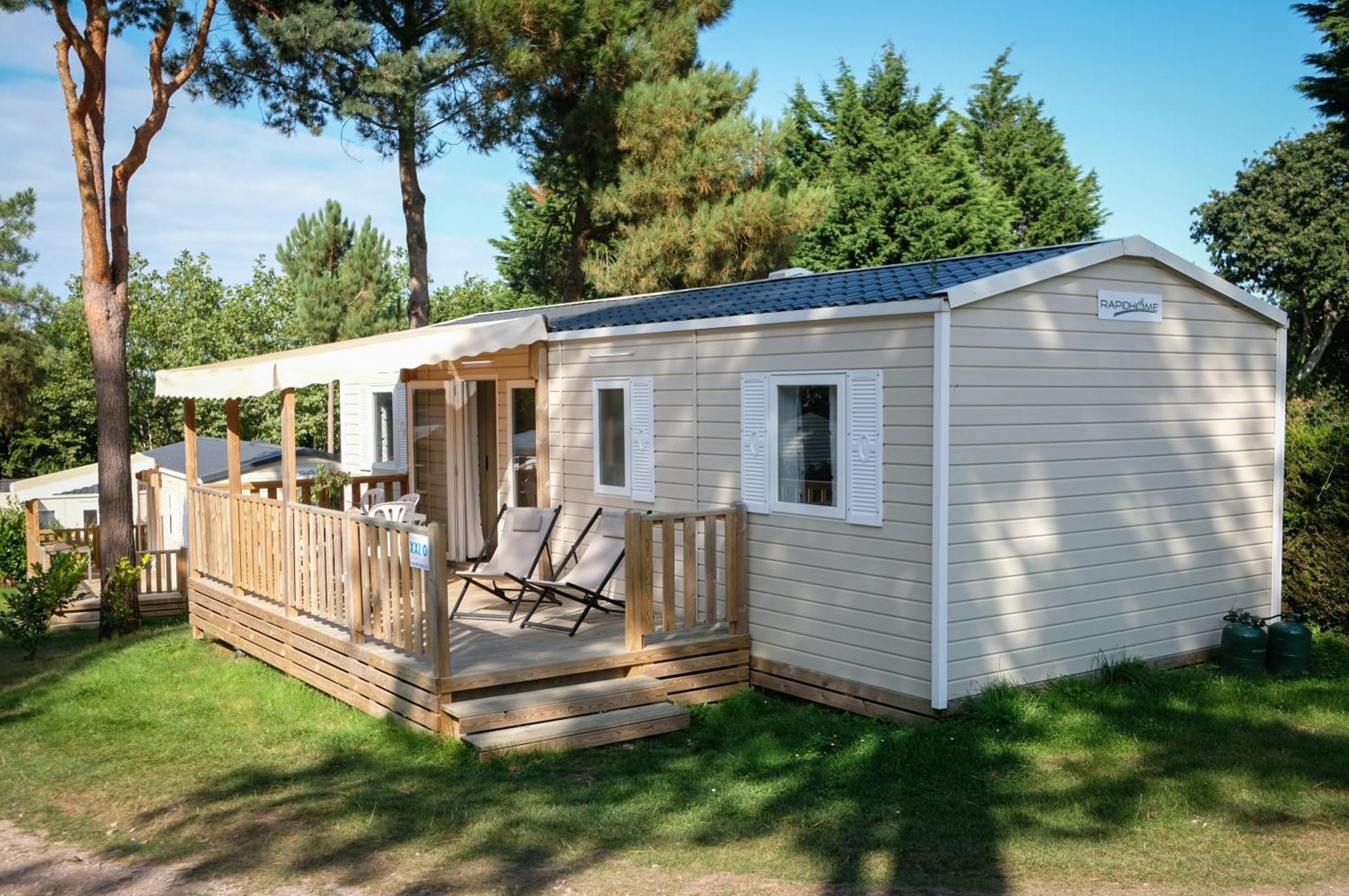 Mobil Home Xxl 4 Chambres - Camping A L'Ombre Des Tilleuls Peyrouse Esterno foto